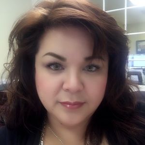 Meet your Posher, Debra